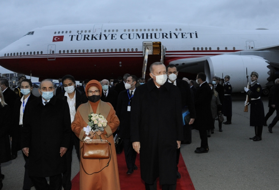 Türkiyə Prezidenti Rəcəb Tayyib Ərdoğan Azərbaycana rəsmi səfərə gəlib