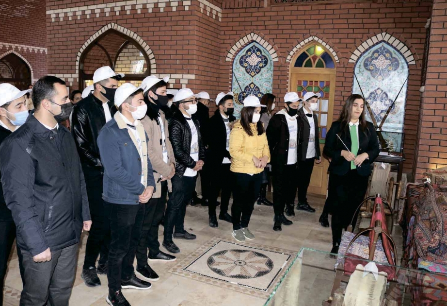 “Turizm könüllüsü” layihəsinın iştirakçıları üçün ekskursiya təşkil olunub