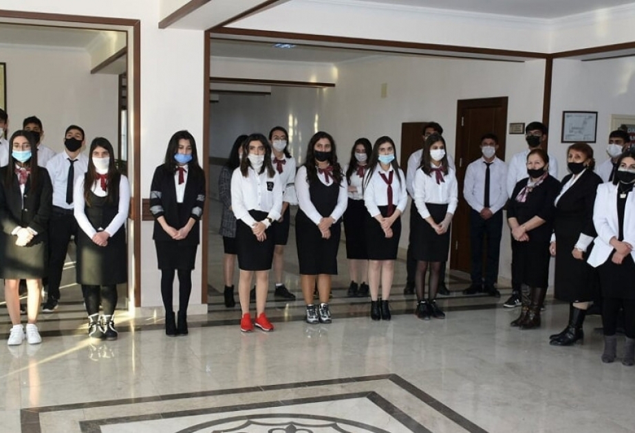Naxçıvan Müəllimlər İnstitutunda “Azərbaycan xalçaları: tariximizdən günümüzə” adlı sərgi təşkil edilib