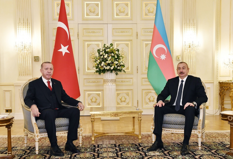 Entretien en tête-à-tête des présidents azerbaïdjanais et turc VIDEO