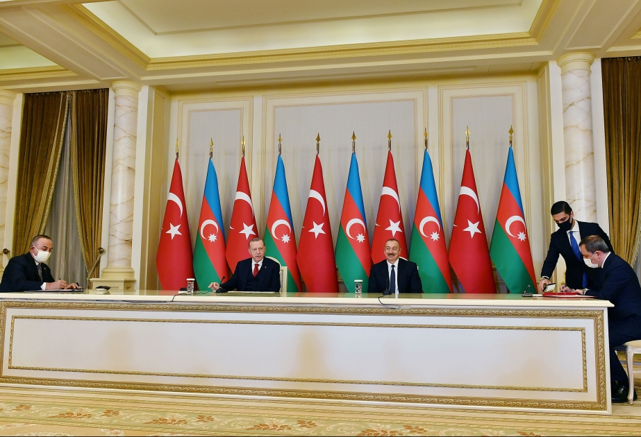 L’Azerbaïdjan et la Turquie signent une série de documents VIDEO