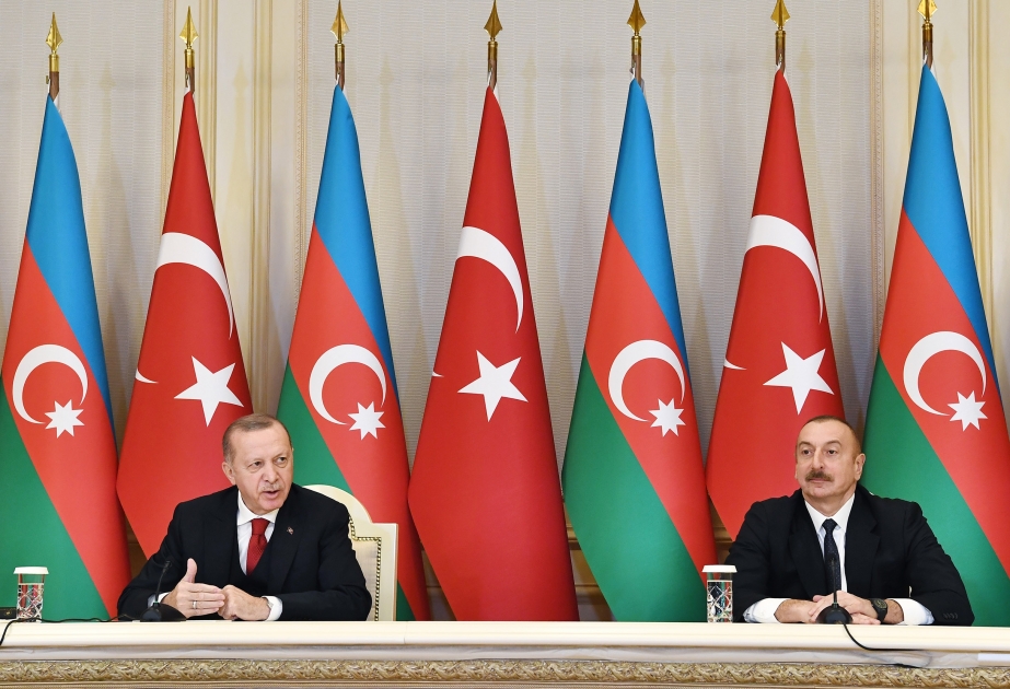 Los presidentes de Azerbaiyán y Turquía hacen declaraciones en la prensa