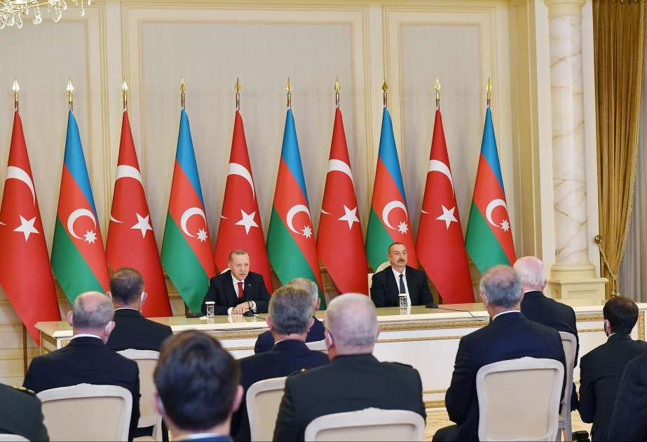 Azərbaycan Prezidenti: Biz bölgədə yeni bir işbirliyi platformasını yaratmalıyıq, bu, çoxtərəfli platforma ola bilər