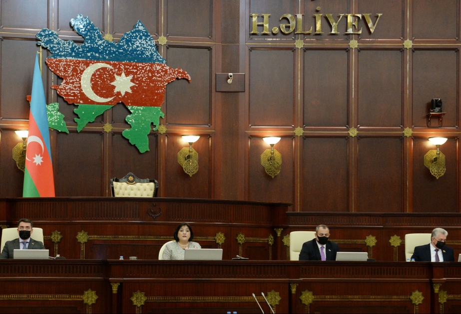 Milli Məclisin payız sessiyasında növbəti iclası keçirilib