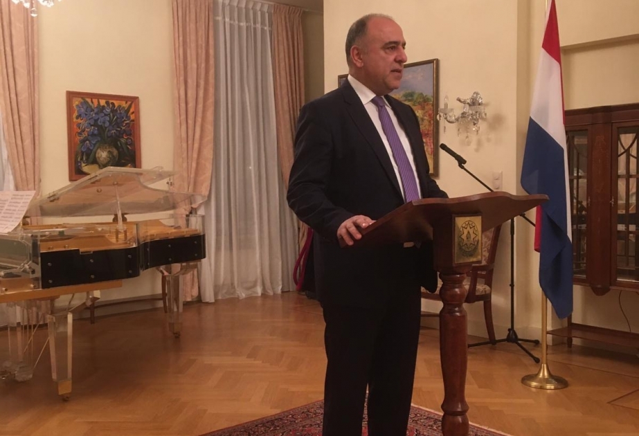 Niderlandda Ulu Öndərin xatirəsi yad olunub