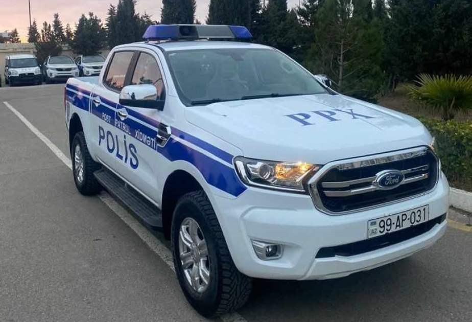 Azərbaycan polisinə yeni xidməti avtomobillər verilib