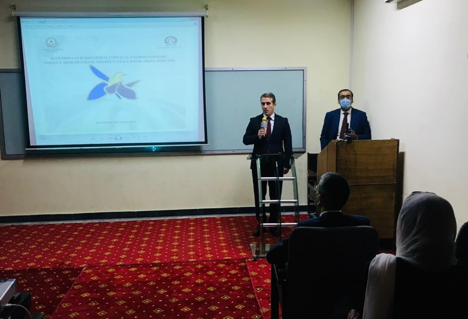 Pakistanda ümummilli lider Heydər Əliyevin anım gününə həsr edilmiş mühazirə təqdim olunub