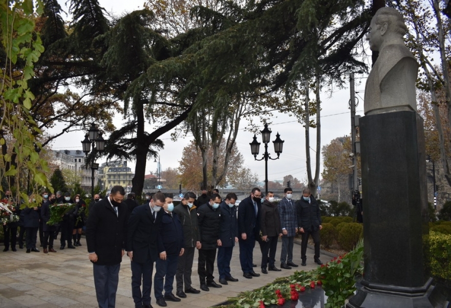 Ulu öndər Heydər Əliyevin xatirəsi Gürcüstanda anılıb