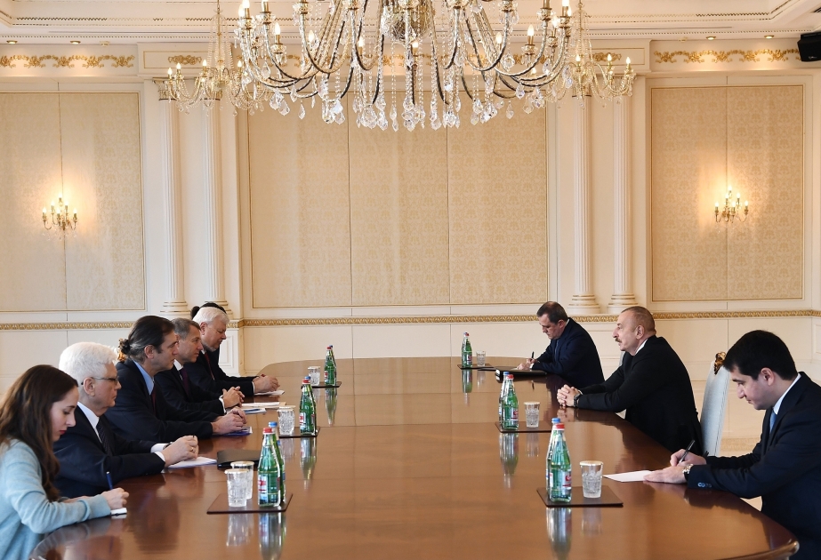 El presidente Ilham Aliyev recibe a los copresidentes del Grupo de Minsk de la OSCE