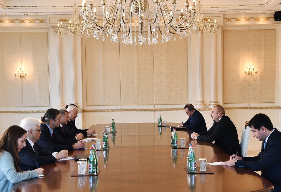 Le président Ilham Aliyev reçoit les coprésidents français et américain du Groupe de Minsk de l’OSCE VIDEO