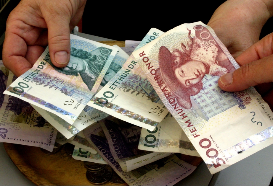 Bloomberg: İsveç nağd puldan tamamilə imtina etmək niyyətindədir