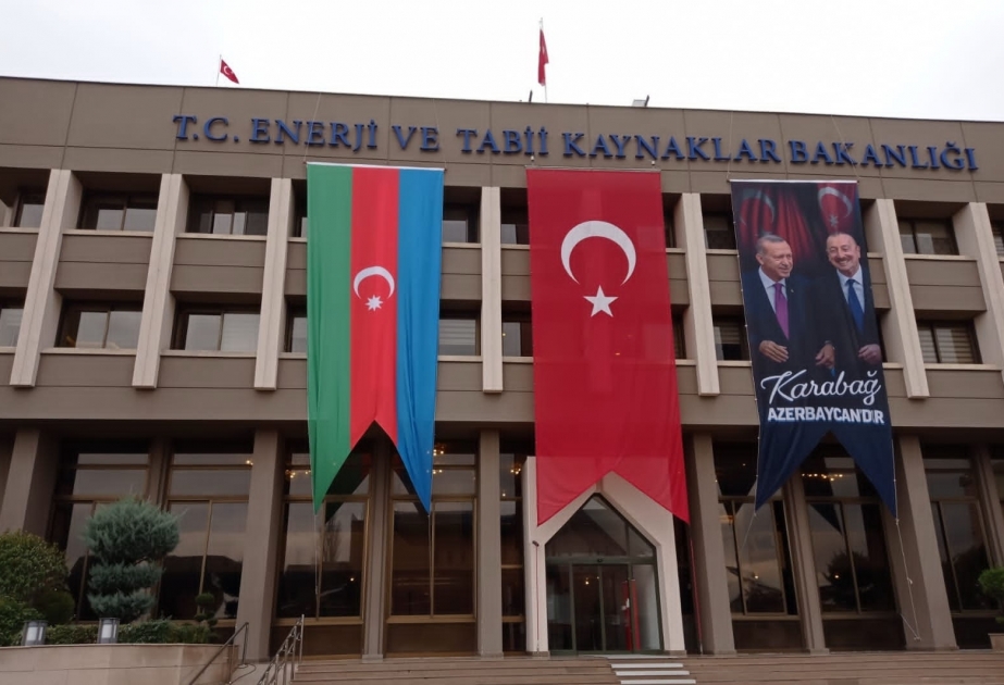 توقيع مذكرة تفاهم بشأن توريد الغاز الطبيعي من تركيا إلى ناخجيوان في أنقرة