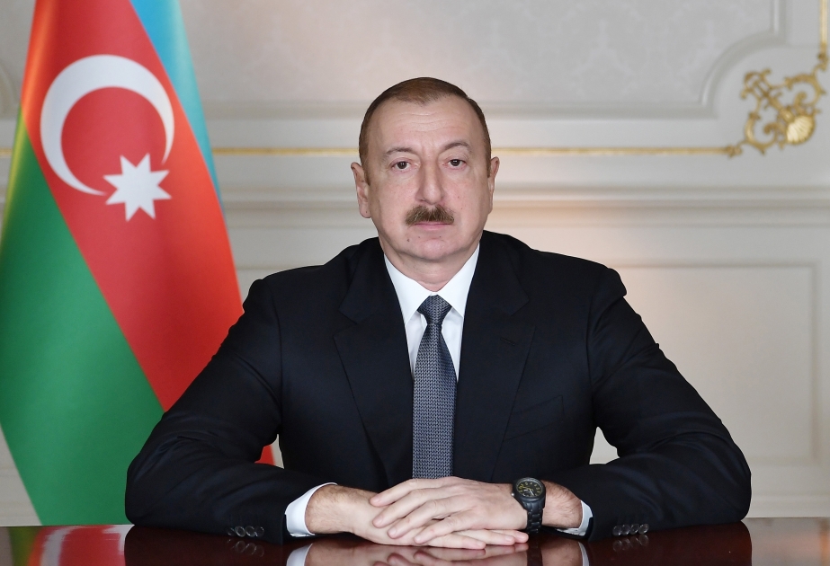 Azerbaijani President awards group of servicemen