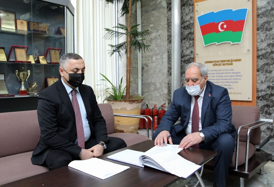 Bir sıra siyasi partiyalar ofis sahələri ilə təmin olunub