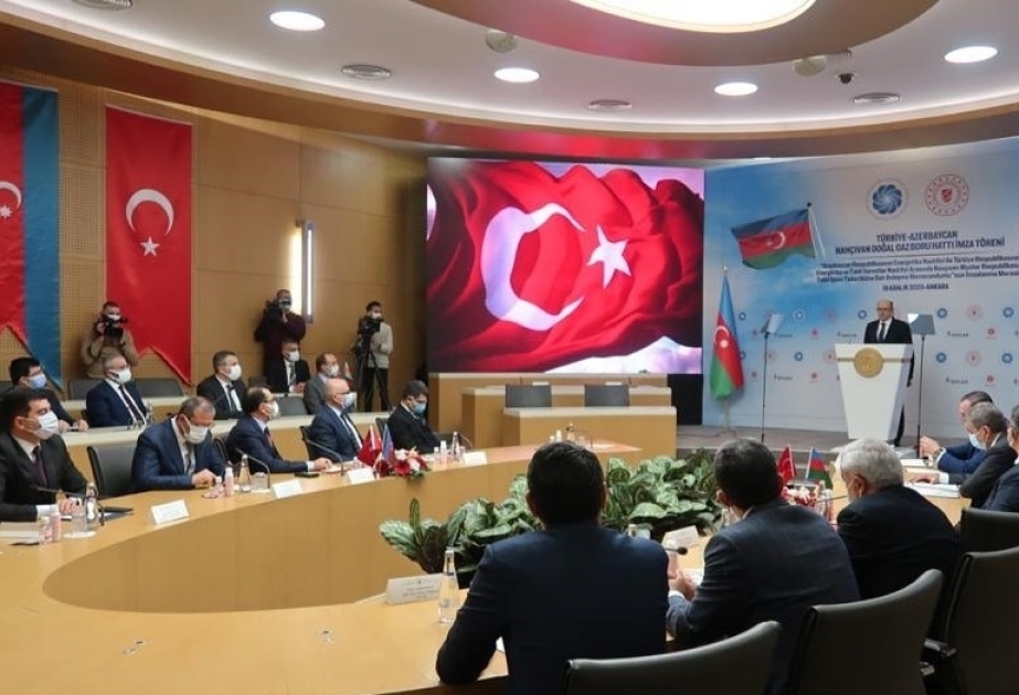 Azerbaijan, Turkey sign MoU to supply natural gas to Nakhchivan