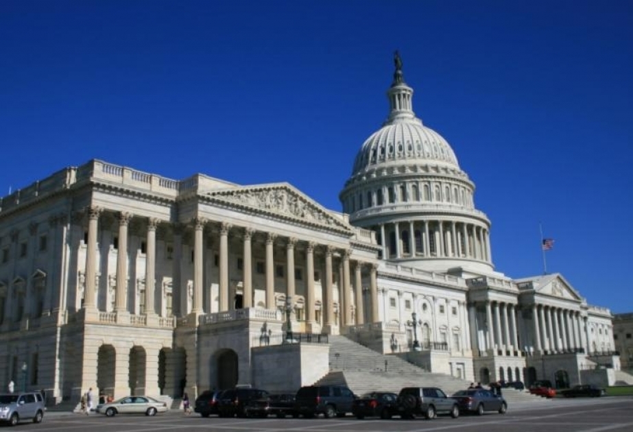 Конгресс США обсуждает новый вариант финансовой помощи американцам