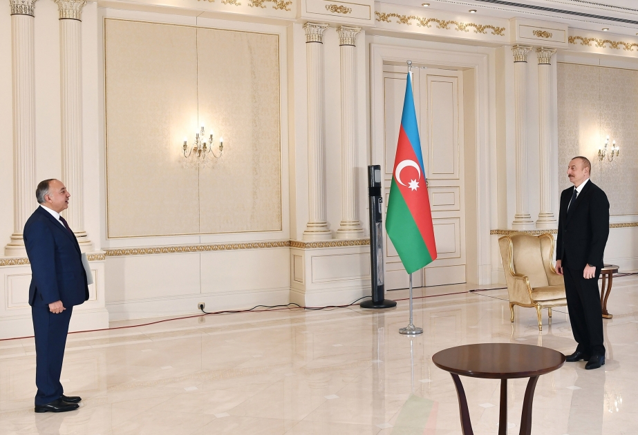 Präsident Ilham Aliyev empfängt neu ernannten afghanischen Botschafter VIDEO