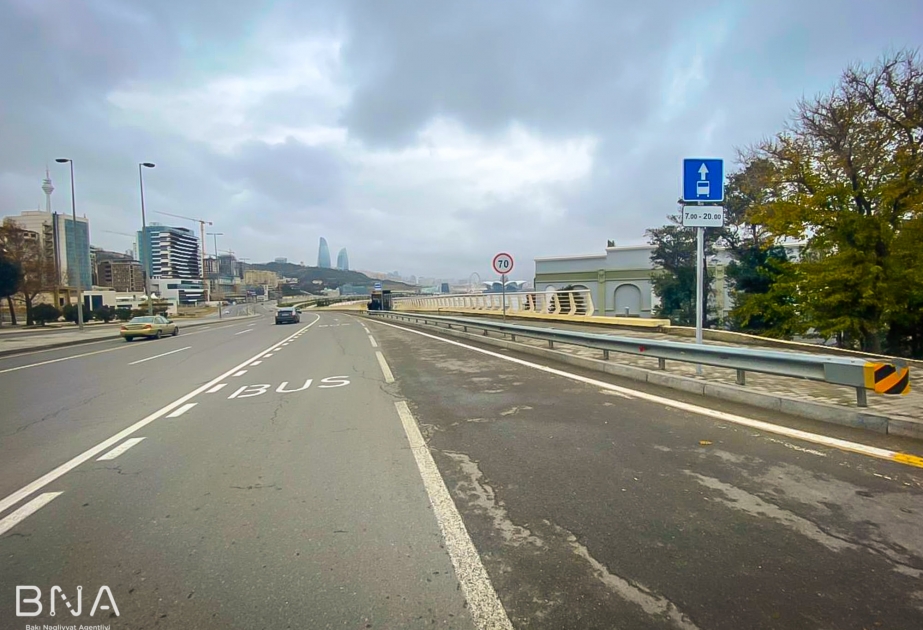 Mikayıl Useynov prospektində avtobus zolağının tələblərinə uyğun yol nişanları qoyulub