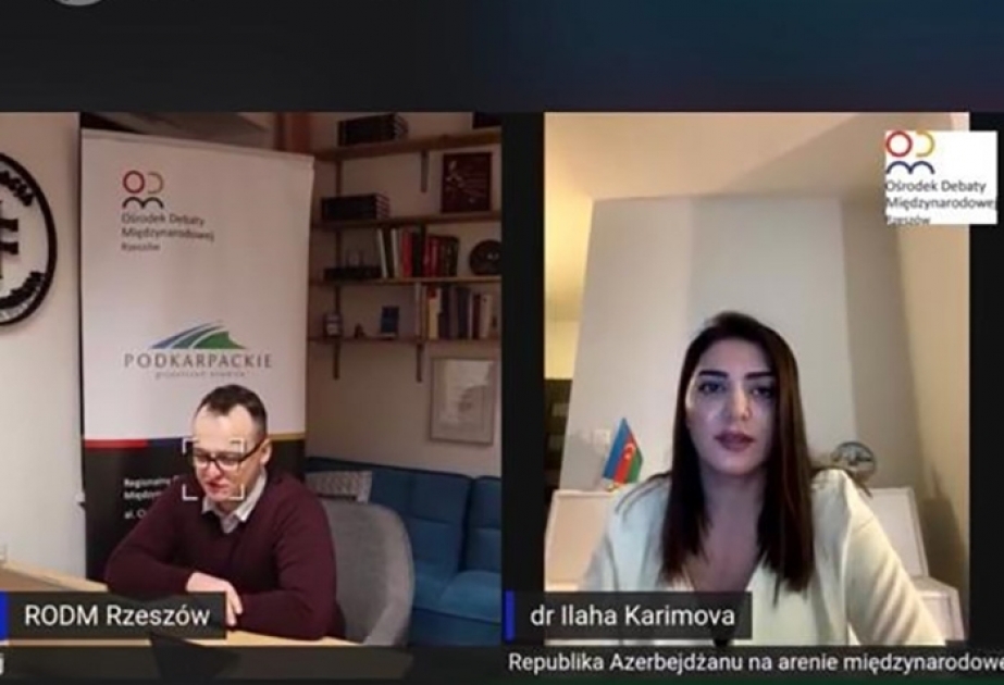 Aзербайджанский ученый говорила в центре дебатов в Польше о карабахских реалиях