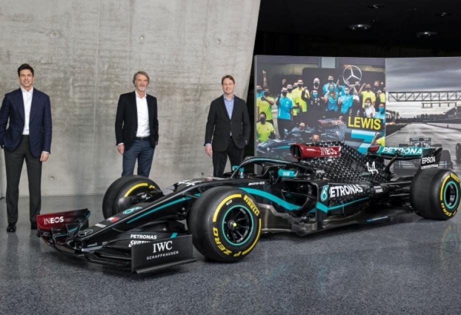 INEOS приобретает треть акций команды Mercedes