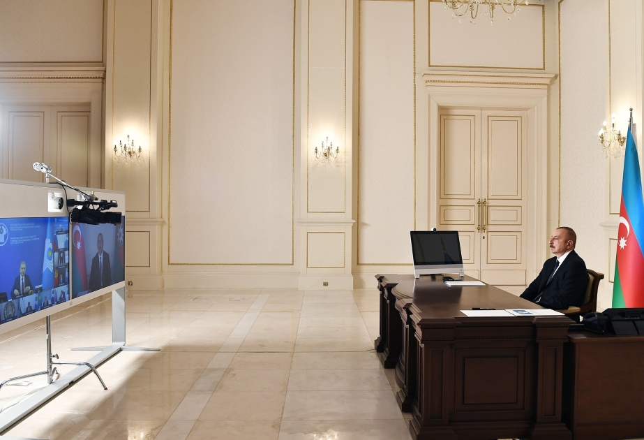 El Presidente Ilham Aliyev asiste a la reunión del Consejo de Jefes de Estado de la CEI por videoconferencia