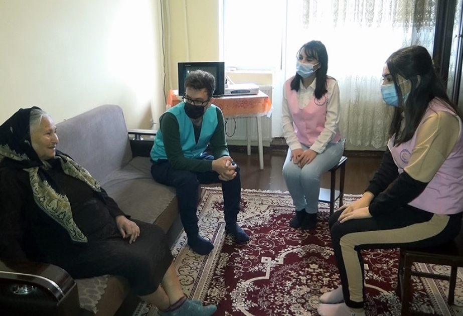 Sosial könüllülər Culfa rayonunda tənha ahılları ziyarət ediblər