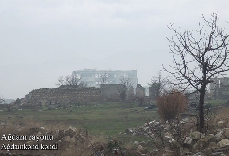 阿塞拜疆国防部发布解放的阿格达姆区阿格达姆肯德村的视频