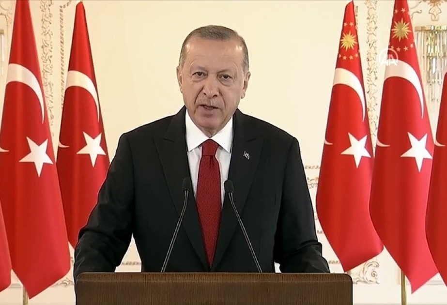 Rəcəb Tayyib Ərdoğan: Qarşıdakı dövrdə xarici investisiyalarla bağlı böyük irəliləyişlərin olacağını gözləyirik
