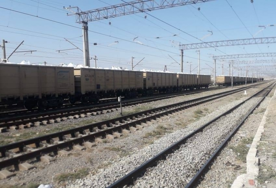 "ADY Express" transporta la carbamida azerbaiyana al mercado mundial