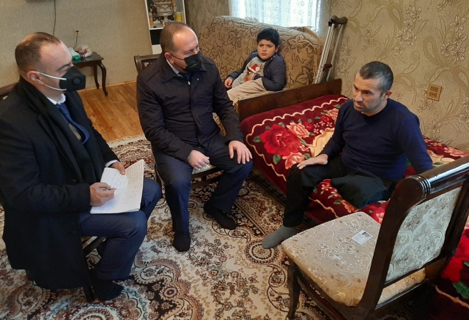 Erməni terroru nəticəsində ağır xəsarət almış zərərçəkənə sosial dəstək göstərilir