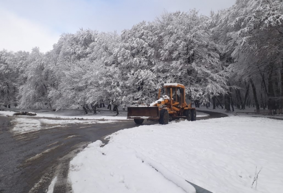 سماكة الثلوج في إسماعيلي 20-30 سم