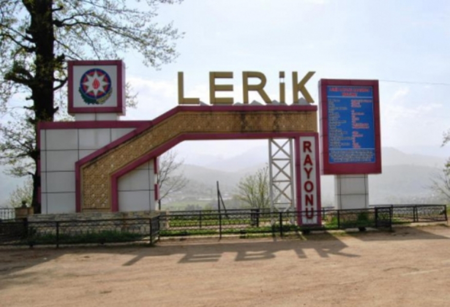Lerikdə "UAZ" markalı avtomobilin dərəyə aşması nəticəsində sürücü ölüb