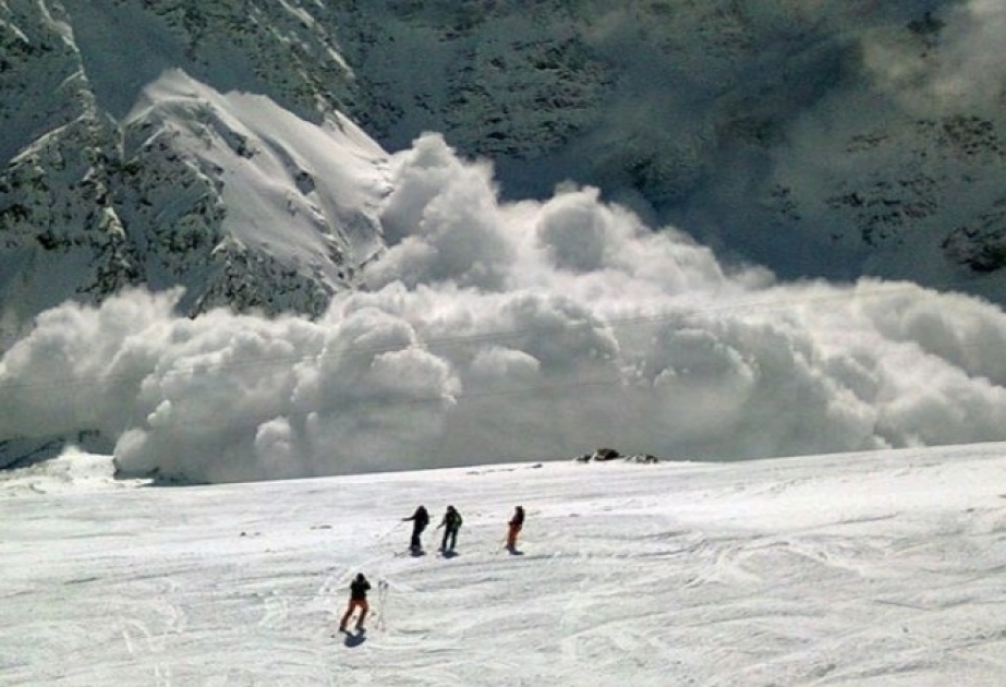 At least 10 killed in avalanches amid heavy snow north of Tehran
