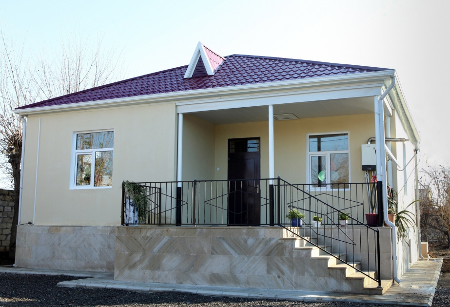 Daha 43 şəhid ailəsi və Qarabağ müharibəsi əlilinə evlər verilib