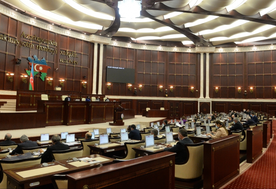 2021-ci ilin büdcə zərfinə daxil olan qanunlar Milli Məclisdə üçüncü oxunuşda qəbul olunub