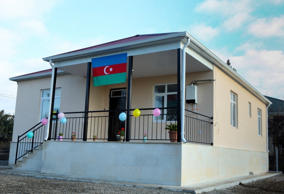 Las familias de los mártires e inválidos de la guerra de Karabaj recibieron casas privadas
