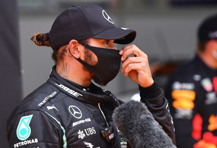 Siebenmaliger Formel-1-Weltmeister zum Ritter geschlagen