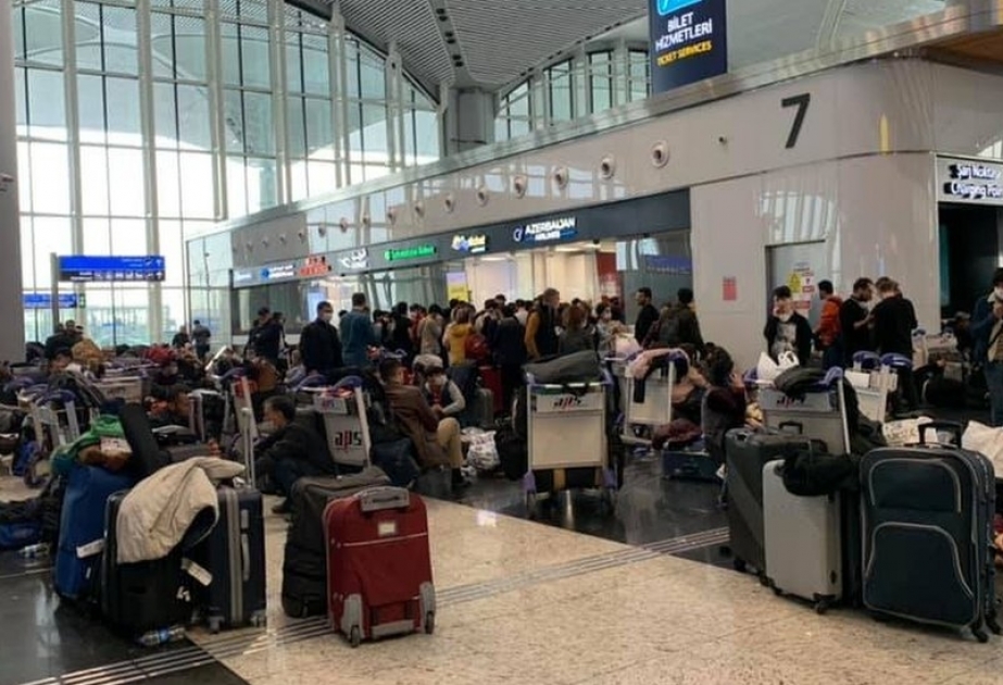 Gürcüstanın iri ticarət və gündəlik tələbat mağazalarında böyük sıxlıq yaranıb