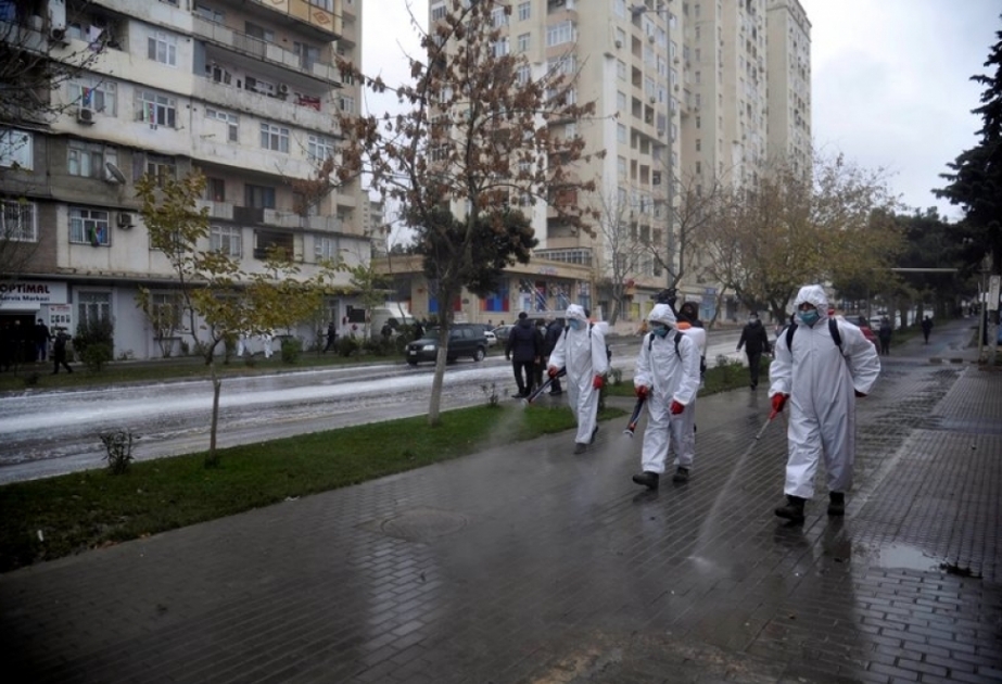 554 calles de Bakú se desinfectan una vez más