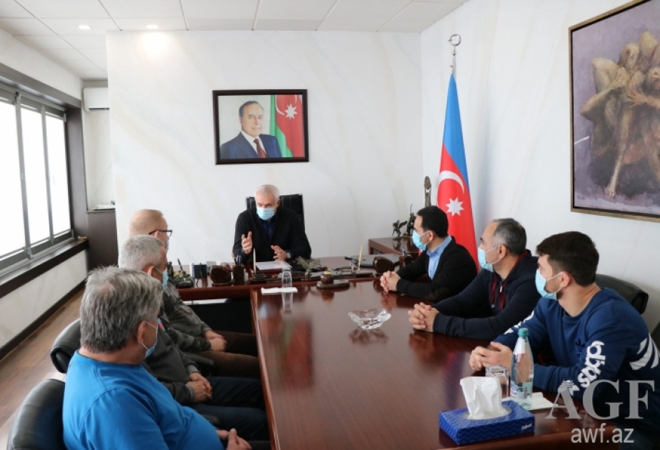 Azərbaycan güləşinin canlı əfsanəsi Namiq Abdullayevin 50 yaşı tamam olub
