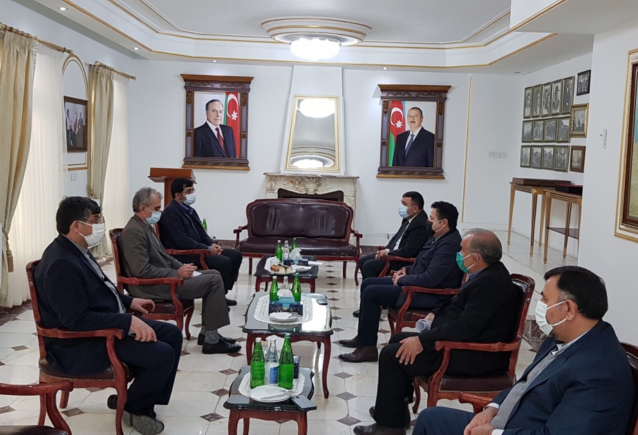 Aserbaidschan und Iran tauschen sich über gemeinsame Projekte aus