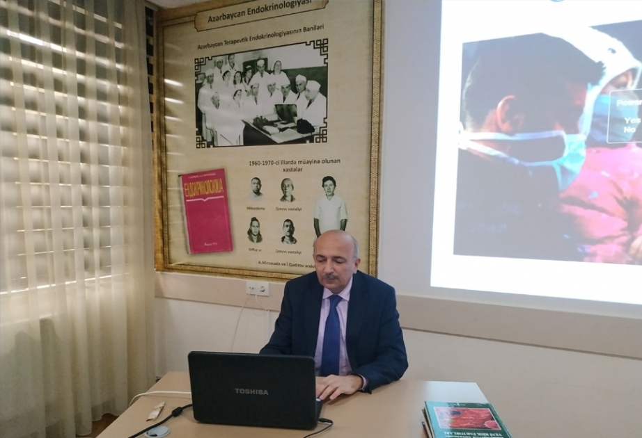 Yeni koronavirus infeksiyasına qarşı vaksinasiyanın milli təqvim planına salınması alimlər tərəfindən müzakirə olunur
