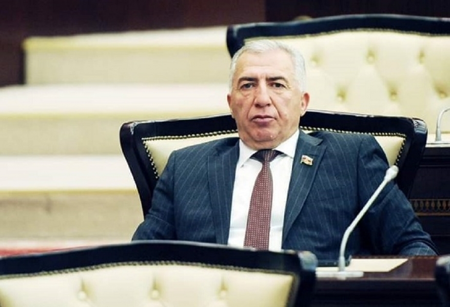 Deputat : Qarabağ Dirçəliş Fondu dünya azərbaycanlılarının birlik fonduna çevrilməlidir