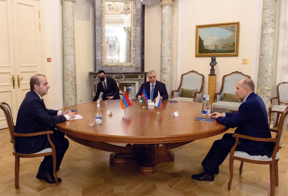 阿塞拜疆和亚美尼亚安全部门领导人在莫斯科举行会晤