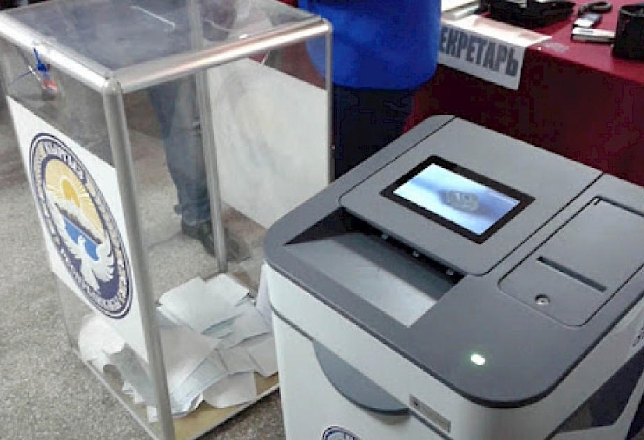Qırğızıstanda növbədənkənar prezident seçkiləri keçirilir