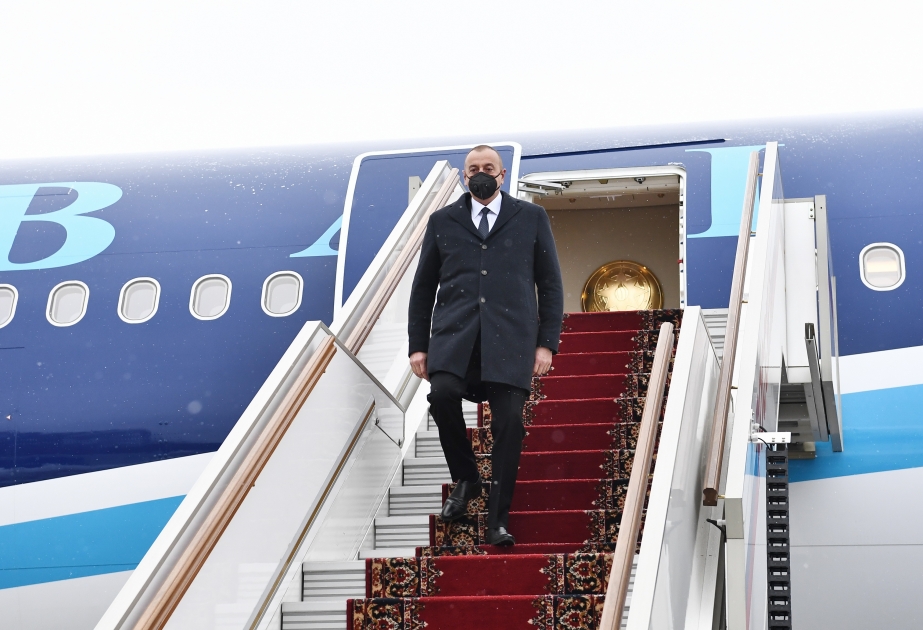 President Ilham Aliyev arrived in Moscow for working visit on the invitation of Russian President Vladimir Putin VIDEO