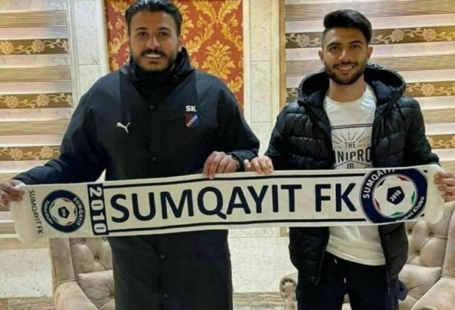 اللاعب الايراني الجديد يصل الى أذربيجان لتوقيع عقد مع سومغايت