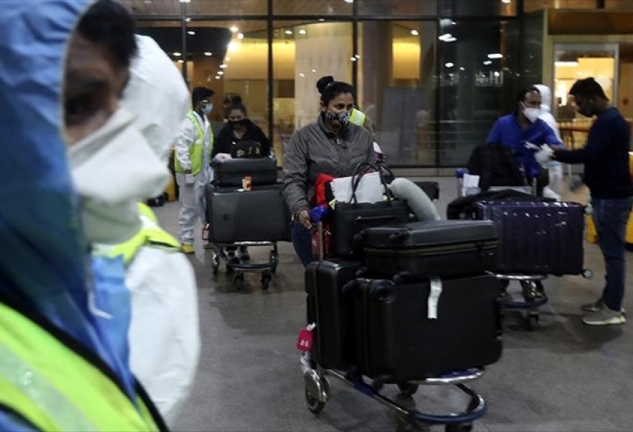 La OMS insta a los países a no pedir a los viajeros certificados de vacunación contra la COVID-19