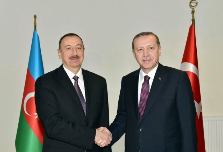 Präsident Ilham Aliyev telefoniert mit Präsident Erdogan