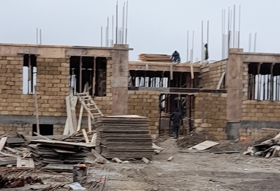 Ağsuda kənd məktəbi üçün yeni bina tikilir